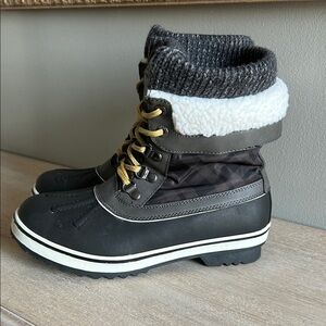 Aleader women’s gray black winter snowboots size 6.5​​